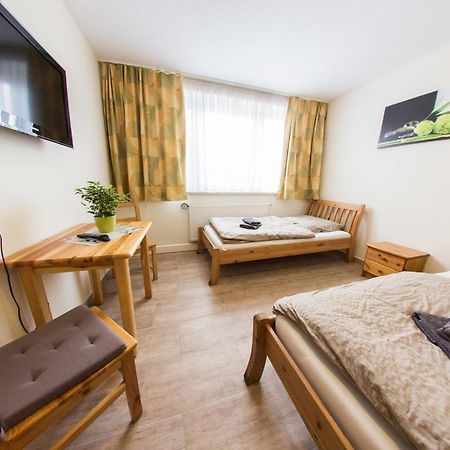 Hollis Rast Hotel Sangerhausen Buitenkant foto