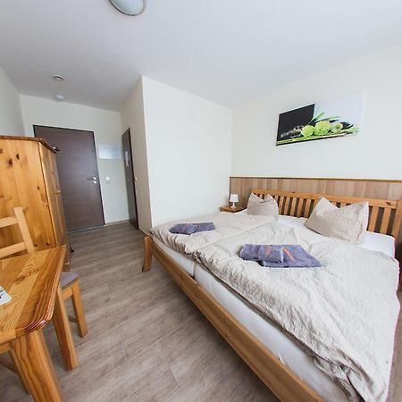 Hollis Rast Hotel Sangerhausen Buitenkant foto